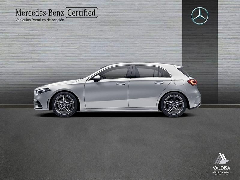 Usado Mercedes A200 AMG line 150 CV (110 kW) 2021 Gris / plateado Berlina