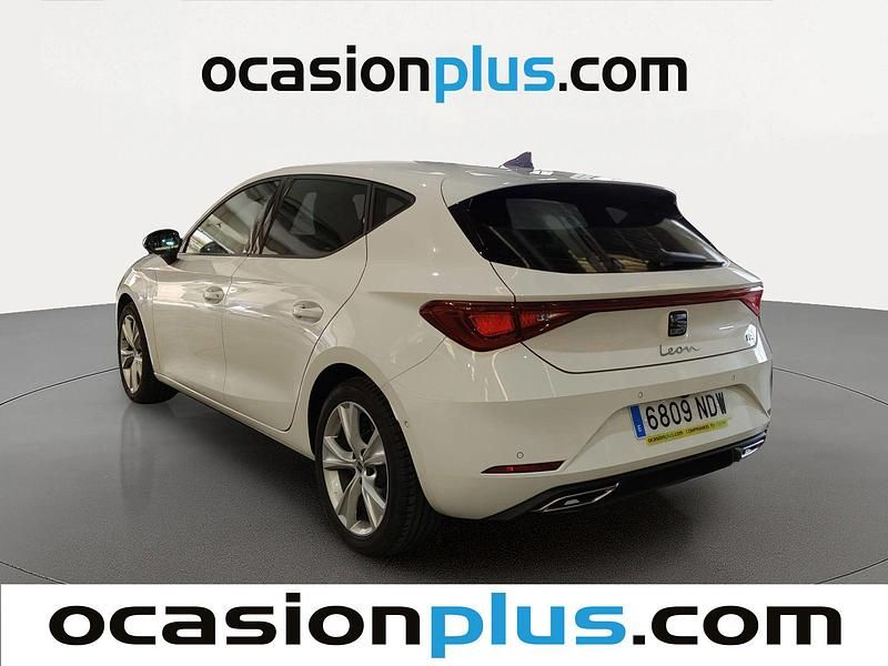 Usado Seat Leon FR 150 CV (110 kW) 2025 Blanco Utilitario