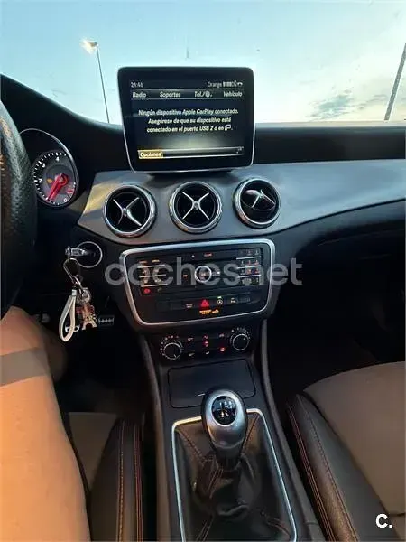 Usado Mercedes GLA200 136 CV (100 kW) 2016 Gris / plata SUV