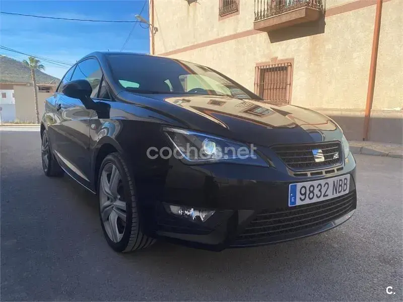 Usado Seat Ibiza SC CUPRA 192 CV (141 kW) 2016 Negro Utilitario