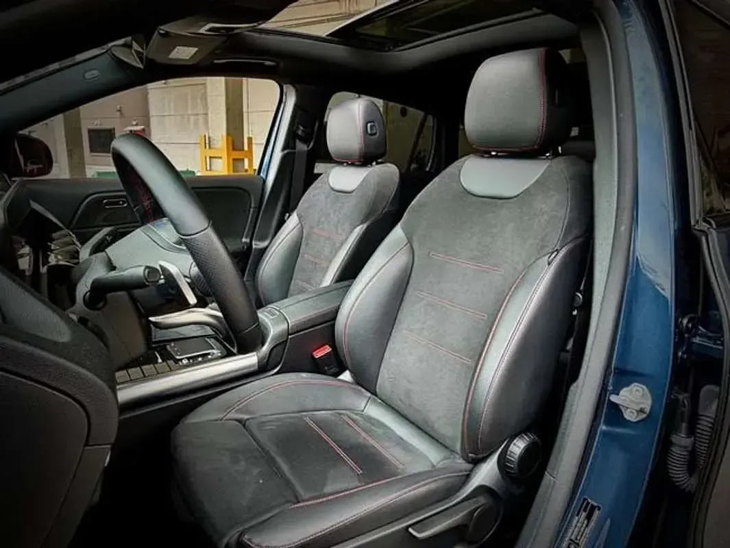 Usado Mercedes GLA200 150 CV (110 kW) 2022 Azul SUV