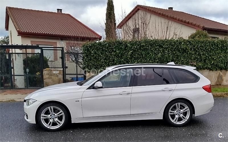 Usado BMW 318 Sport Line 143 CV (105 kW) 2015 Blanco Familiar
