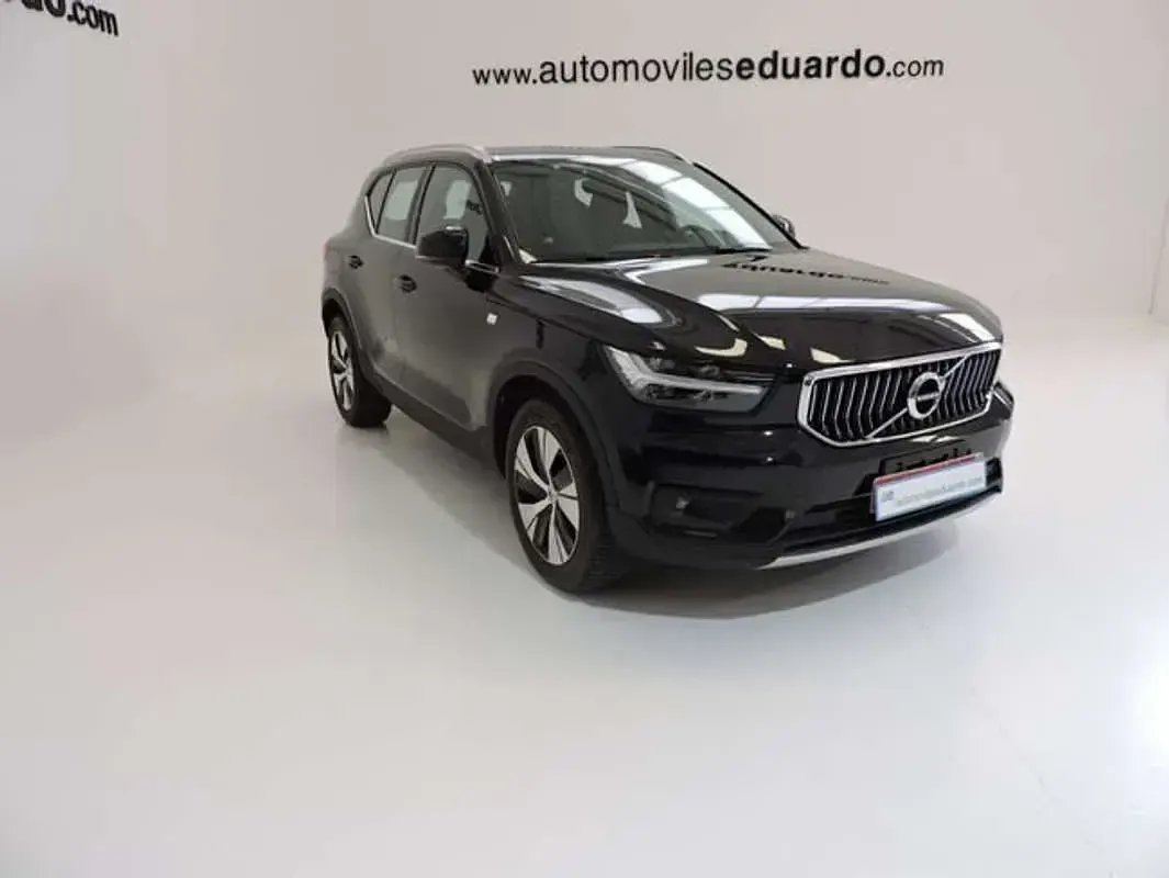 Usado Volvo XC40 Inscription 211 CV (155 kW) 2021 Negro SUV