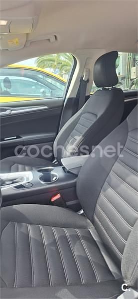 Usado Ford Mondeo Titanium 150 CV (110 kW) 2018 Negro Berlina