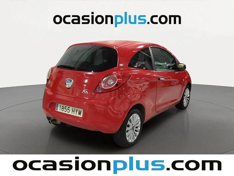 Usado Ford Ka Titanium 69 CV (50 kW) 2014 Rojo Utilitario