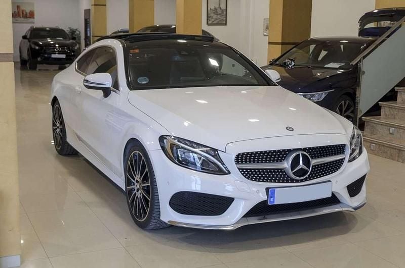 Używany Mercedes C220 170 KM (125 kW) 2017 Biały Coupe