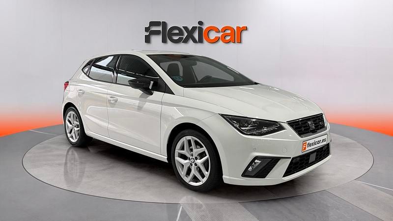 Usado Seat Ibiza FR 110 CV (80 kW) 2021 Blanco Utilitario