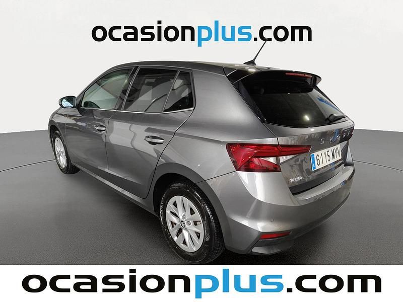 Usado Skoda Fabia Selection 95 CV (69 kW) 2025 Gris Berlina