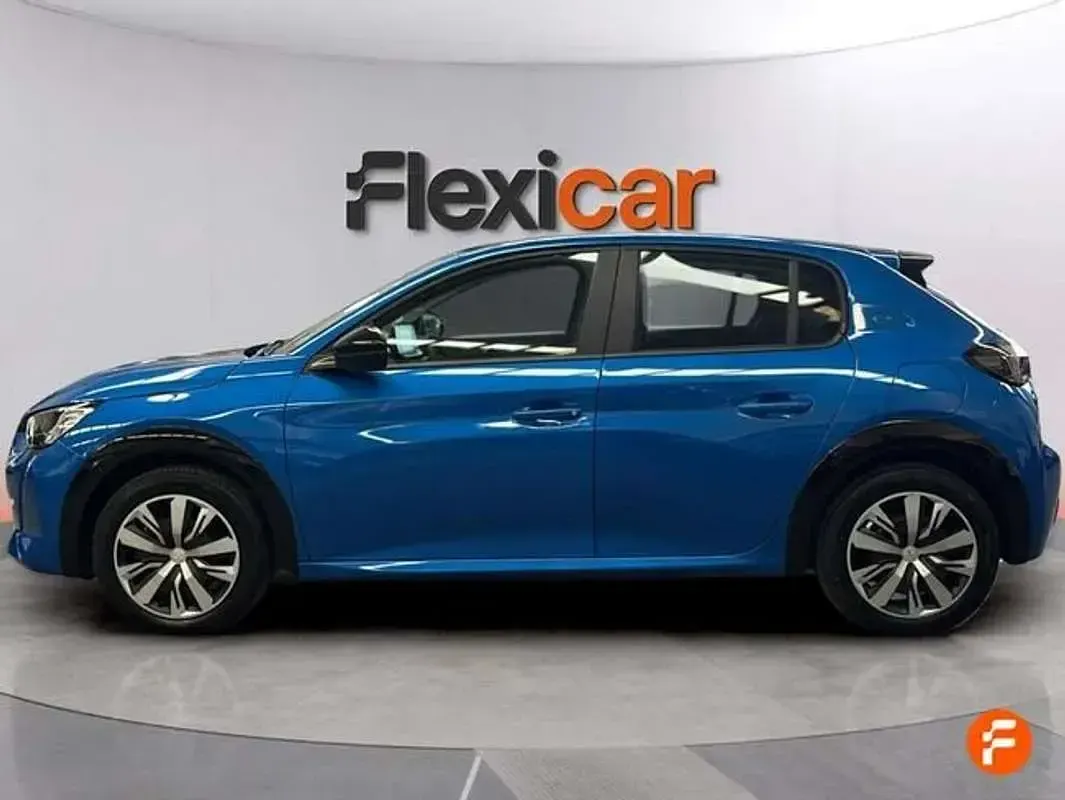 Usado Peugeot e-208 Active 100 kW (136 CV) 2024 Azul Utilitario
