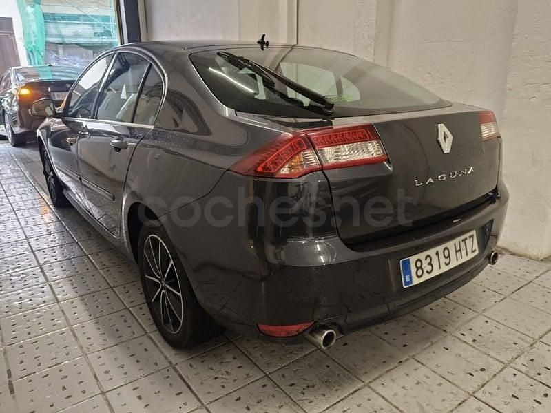 Usado Renault Laguna III Dynamique 130 CV (95 kW) 2012 Negro Berlina