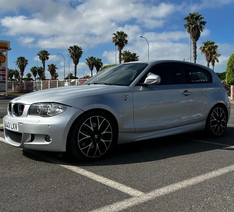 Usado BMW 123 204 CV (150 kW) 2010 Gris Utilitario