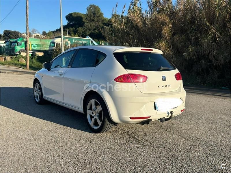 Blanco Usado 2010 Seat Leon Sport Berlina | 3500 € (Super precio) - Imagen 1/4