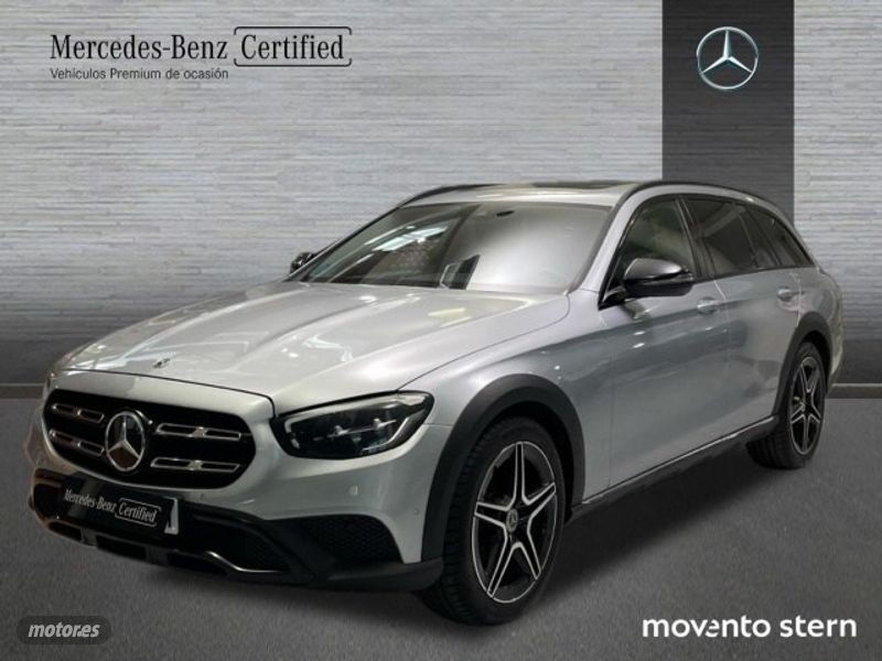 Plateado Usado 2022 Mercedes 200 AMG line Familiar | 43.500 € - Imagen 1/4