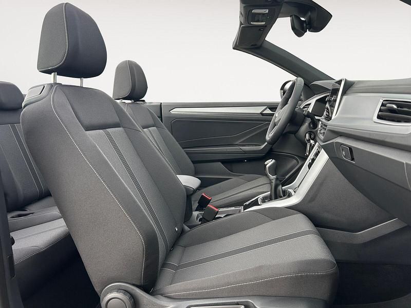 Usado VW T-Roc Style 115 CV (84 kW) 2024 Negro SUV