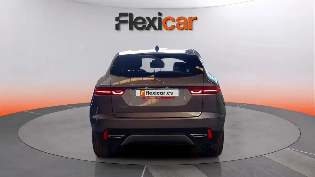 Usado Jaguar E-Pace S 163 CV (119 kW) 2021 Gris SUV
