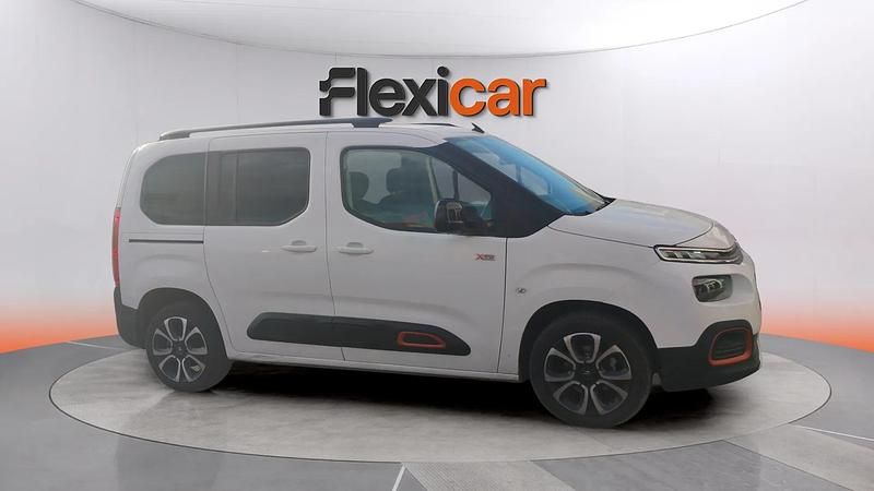 Usado Citroën Berlingo Shine 102 CV (75 kW) 2020 Blanco Monovolumen