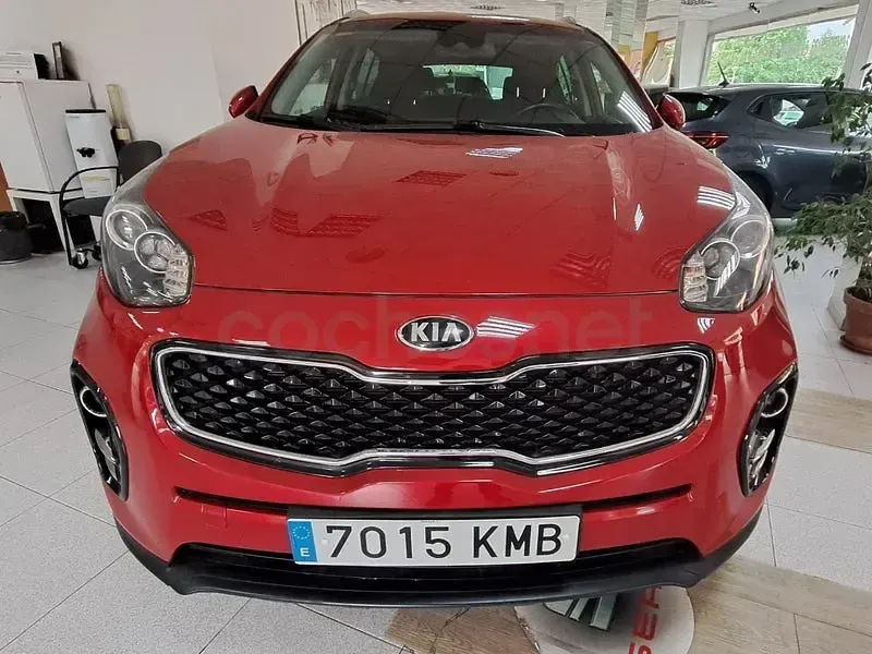 Usado Kia Sportage Plus 132 CV (97 kW) 2018 Rojo SUV