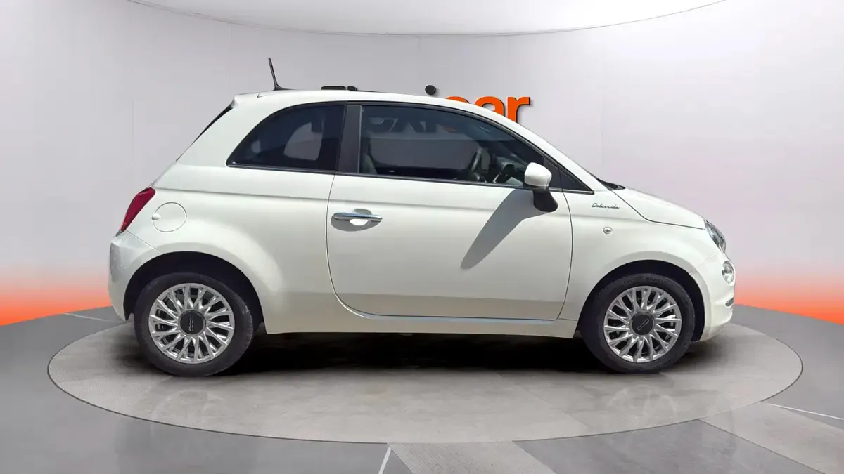 Usado Fiat 500 Dolcevita 71 CV (52 kW) 2022 Blanco Berlina