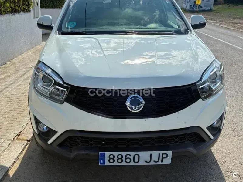 Usado SsangYong Korando Limited 178 CV (130 kW) 2015 Blanco SUV