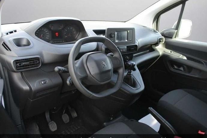 Usado Peugeot Partner 100 CV (73 kW) 2023 Monovolumen