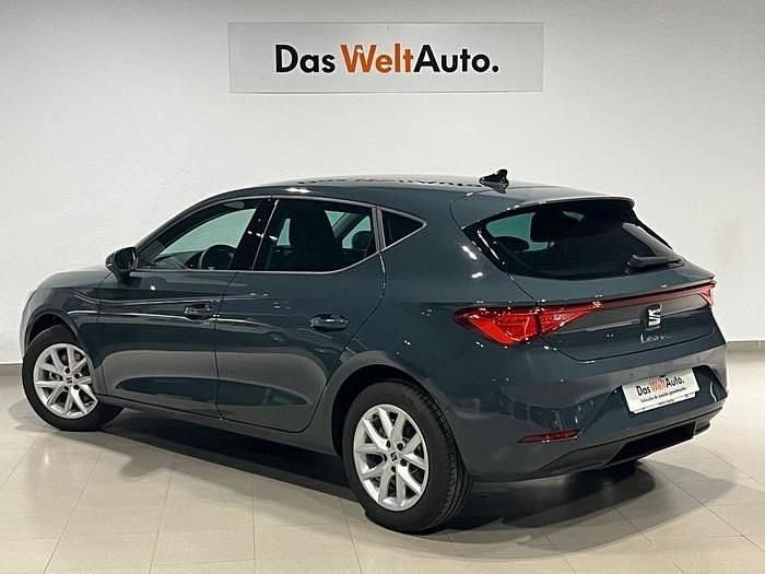 Usado Seat Leon Style 116 CV (85 kW) 2025 Azul Berlina