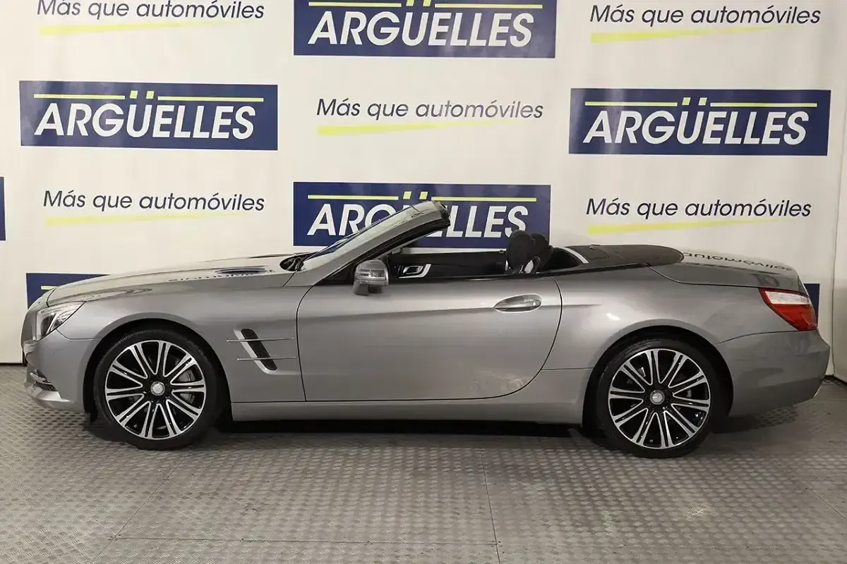 Usado Mercedes SL43 AMG AMG 306 CV (225 kW) 2012 Gris / plata Descapotable