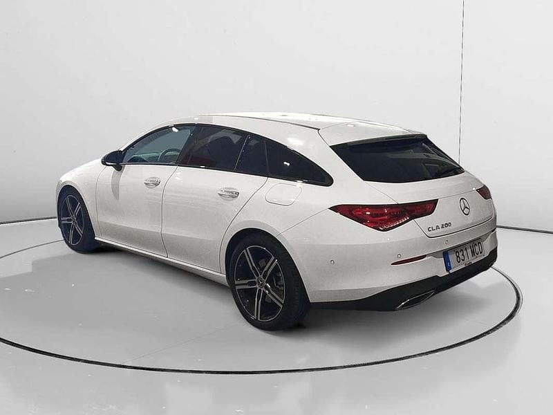 Usado Mercedes CLA200 165 CV (121 kW) 2022 Blanco Familiar