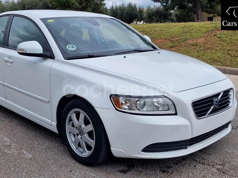 Blanco Usado 2010 Volvo S40 Momentum Berlina | 4995 € (Super precio) - Imagen 1/4