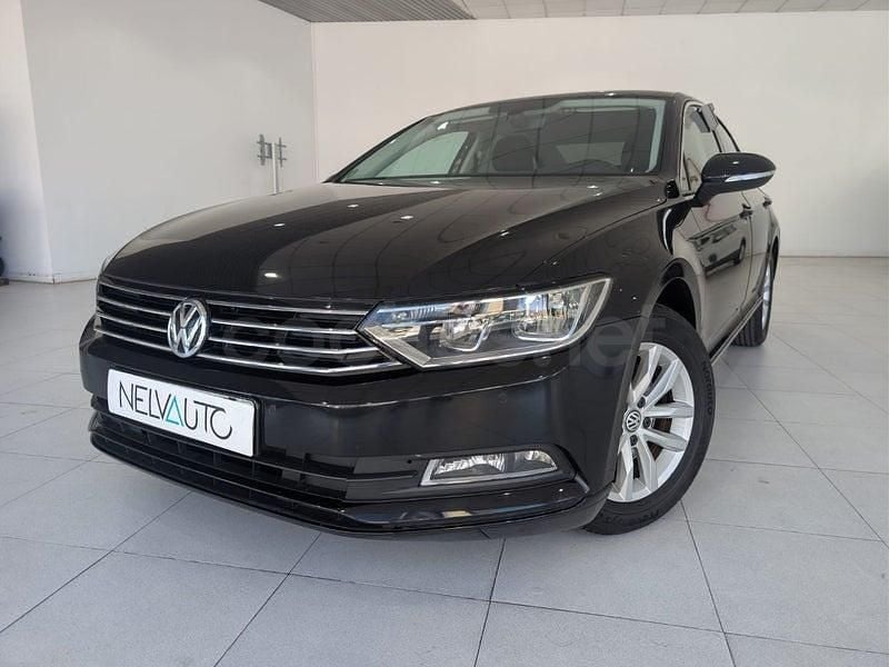 Usado VW Passat Edition 120 CV (88 kW) 2016 Negro Berlina