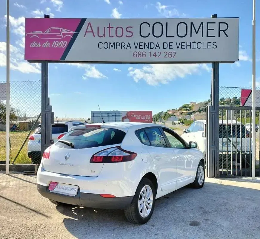 Usado Renault Mégane Intens 116 CV (85 kW) 2015 Blanco Utilitario