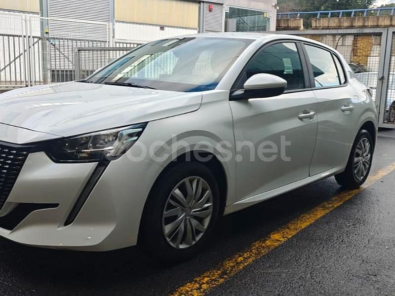 Blanco Usado 2022 Peugeot 208 Active Utilitario | 11.900 € (Precio justo) - Imagen 1/4