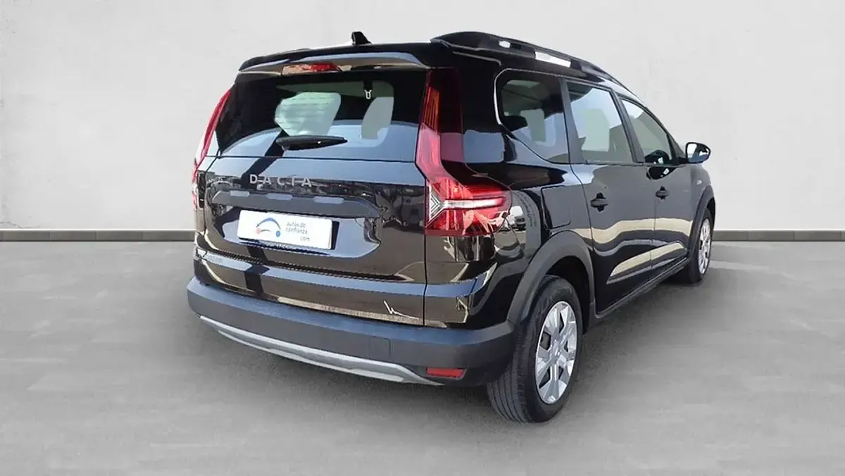 Usado Dacia Jogger Essentiel 101 CV (74 kW) 2022 Monovolumen