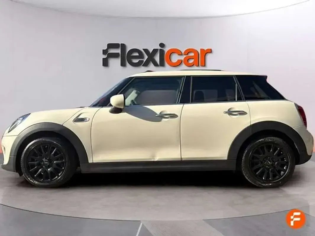 Usado Mini Cooper 136 CV (100 kW) 2019 Beige Utilitario