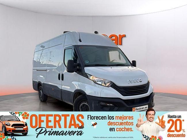 Usado Iveco Daily 156 CV (114 kW) 2023 Blanco Berlina