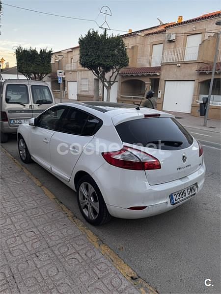 Blanco Usado 2010 Renault Mégane Dynamique Berlina | 4500 € (Precio justo) - Imagen 1/4