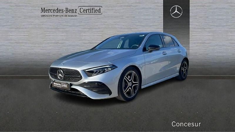 Usado Mercedes A180 136 CV (100 kW) 2025 Plata