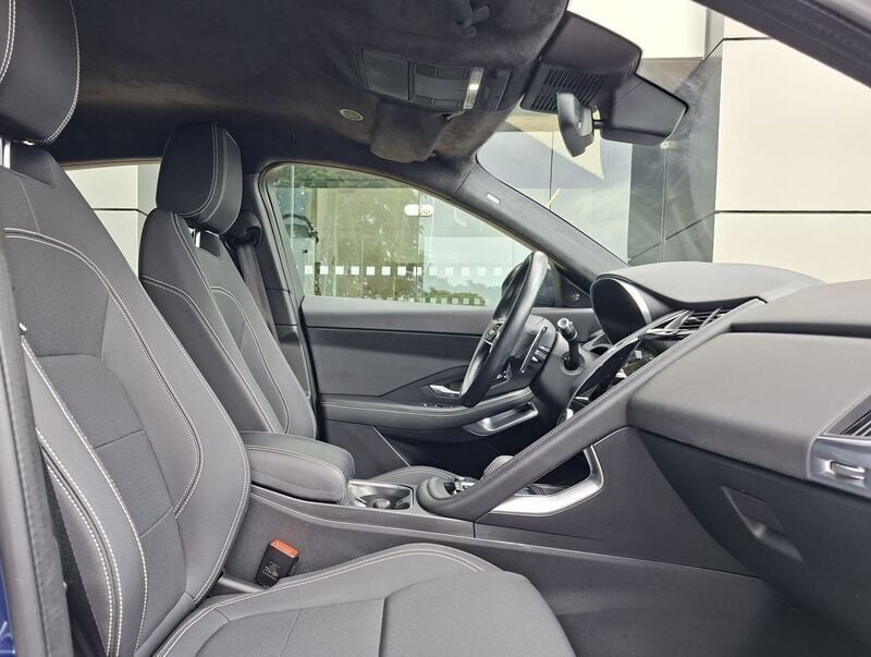 Usado Jaguar E-Pace R-Dynamic 163 CV (119 kW) 2021 Azul SUV
