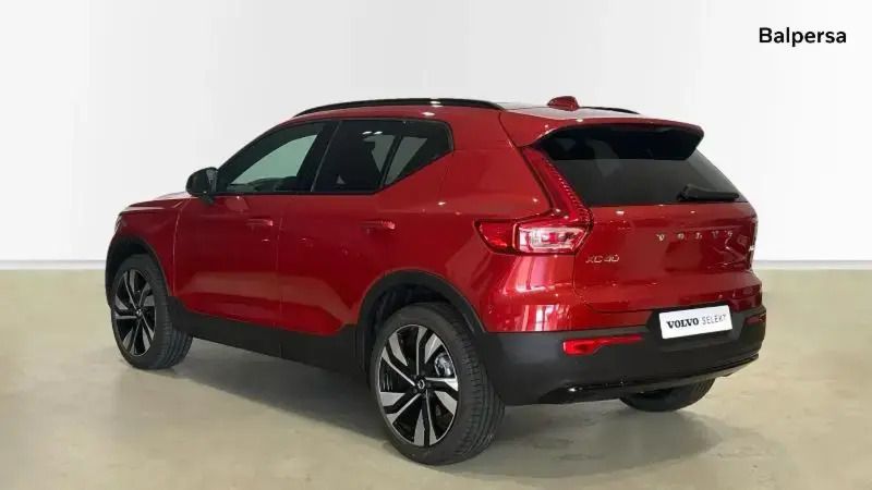 Nuevo Volvo XC40 Plus 163 CV (119 kW) 2025 Rojo SUV