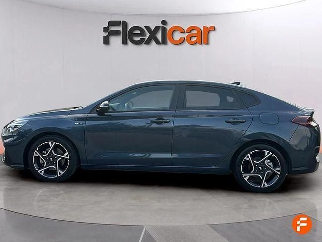 Usado Hyundai i30 N Line 120 CV (88 kW) 2022 Azul Berlina