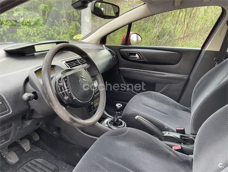 Usado Citroën C4 110 CV (80 kW) 2008 Granate Berlina