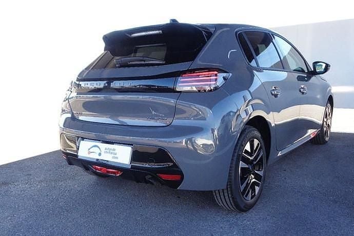 Usado Peugeot 208 Allure 110 CV (80 kW) 2025 Utilitario