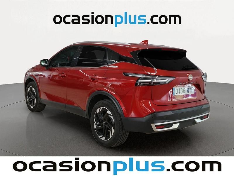 Usado Nissan Qashqai N-Connecta 158 CV (116 kW) 2025 Rojo SUV