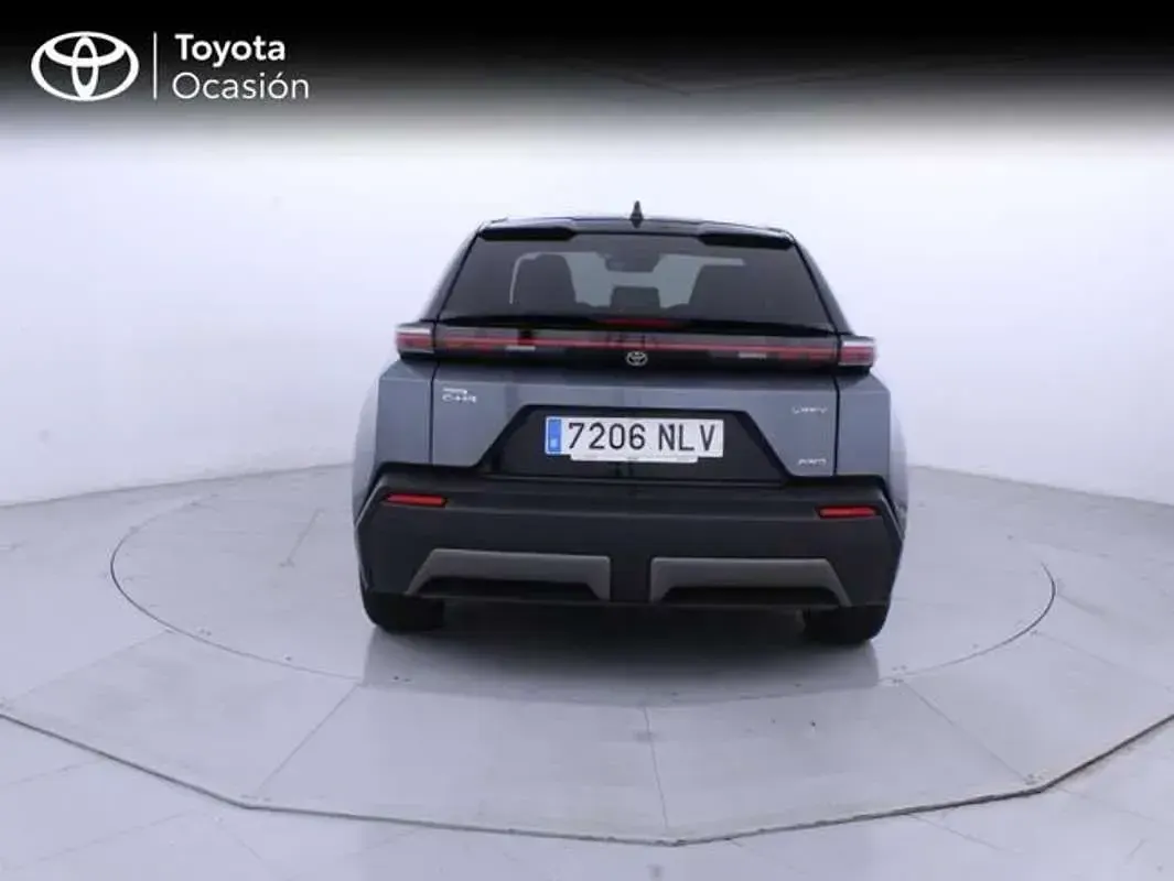 Usado Toyota C-HR 343 CV (252 kW) 2026 Gris SUV