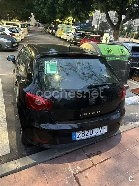 Usado Seat Ibiza Reference 90 CV (66 kW) 2016 Negro Berlina