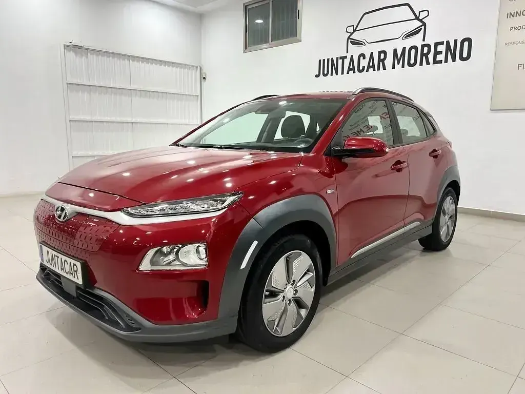 Usado Hyundai Kona Style 150 kW (204 HP) 2021 Vermelho SUV