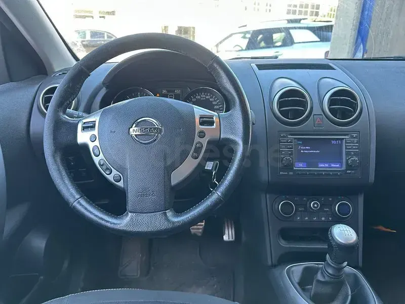 Usado Nissan Qashqai Acenta 130 CV (95 kW) 2013 Blanco SUV