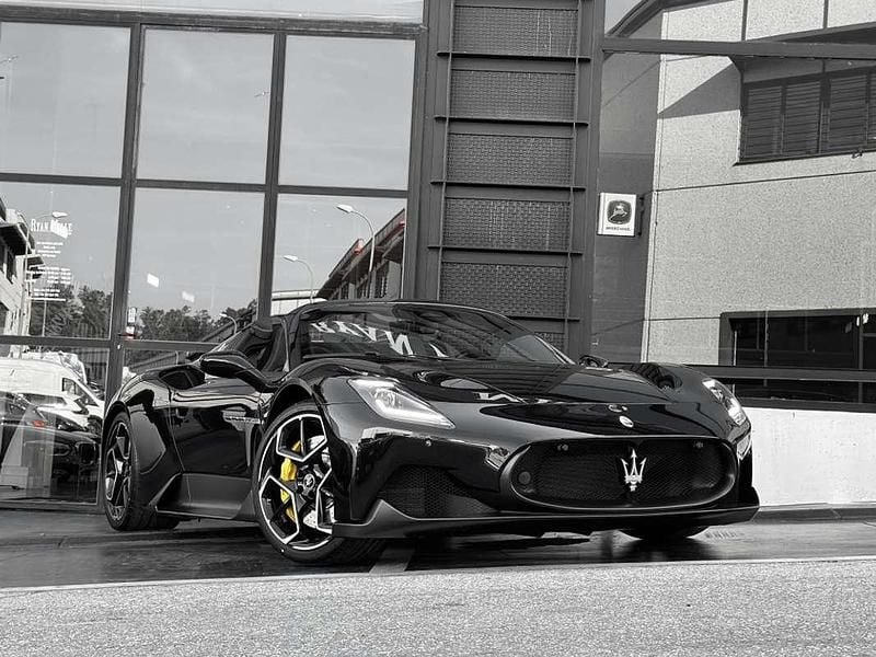 Usado Maserati MC20 630 CV (463 kW) 2024 Negro Descapotable