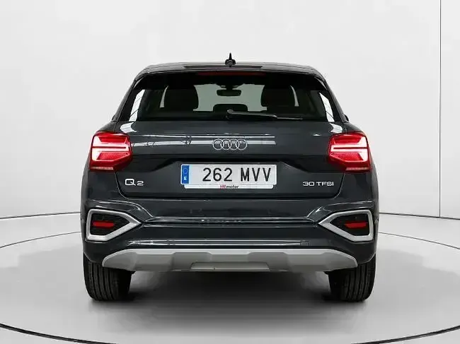 Usado Audi Q2 Advanced Plus 116 CV (85 kW) 2024 Gris SUV