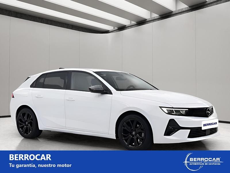 Usado Opel Astra Edition 130 CV (95 kW) 2022 Blanco Utilitario