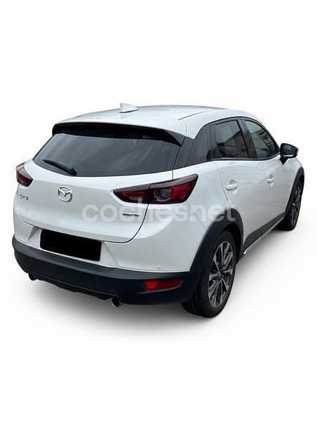Usado Mazda CX-3 121 CV (88 kW) 2021 Gris / plata SUV